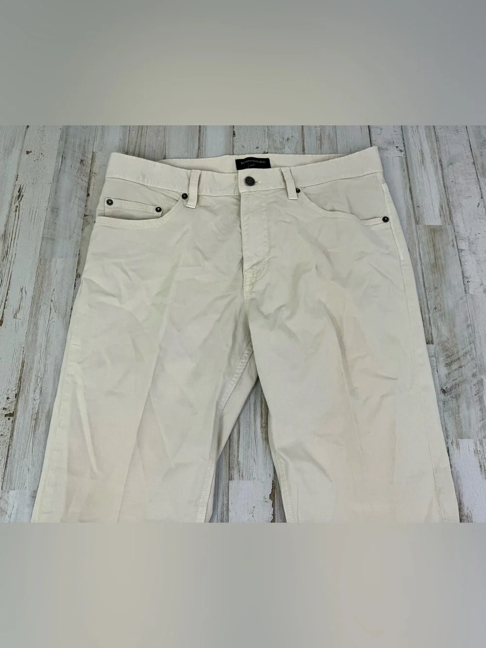 Banana Republic Slim Fit Mens Chino Cream Khaki 33x30